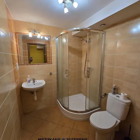 شقة Mieszkanie W Suterenie